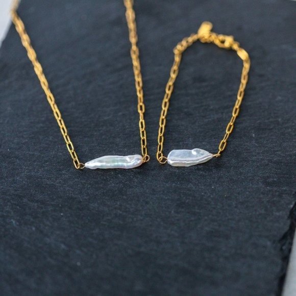 Pearl Necklace & Bracelet Set Bundle Waterproof Jewelry Baroque Pearl Necklace - Picture 2 of 12